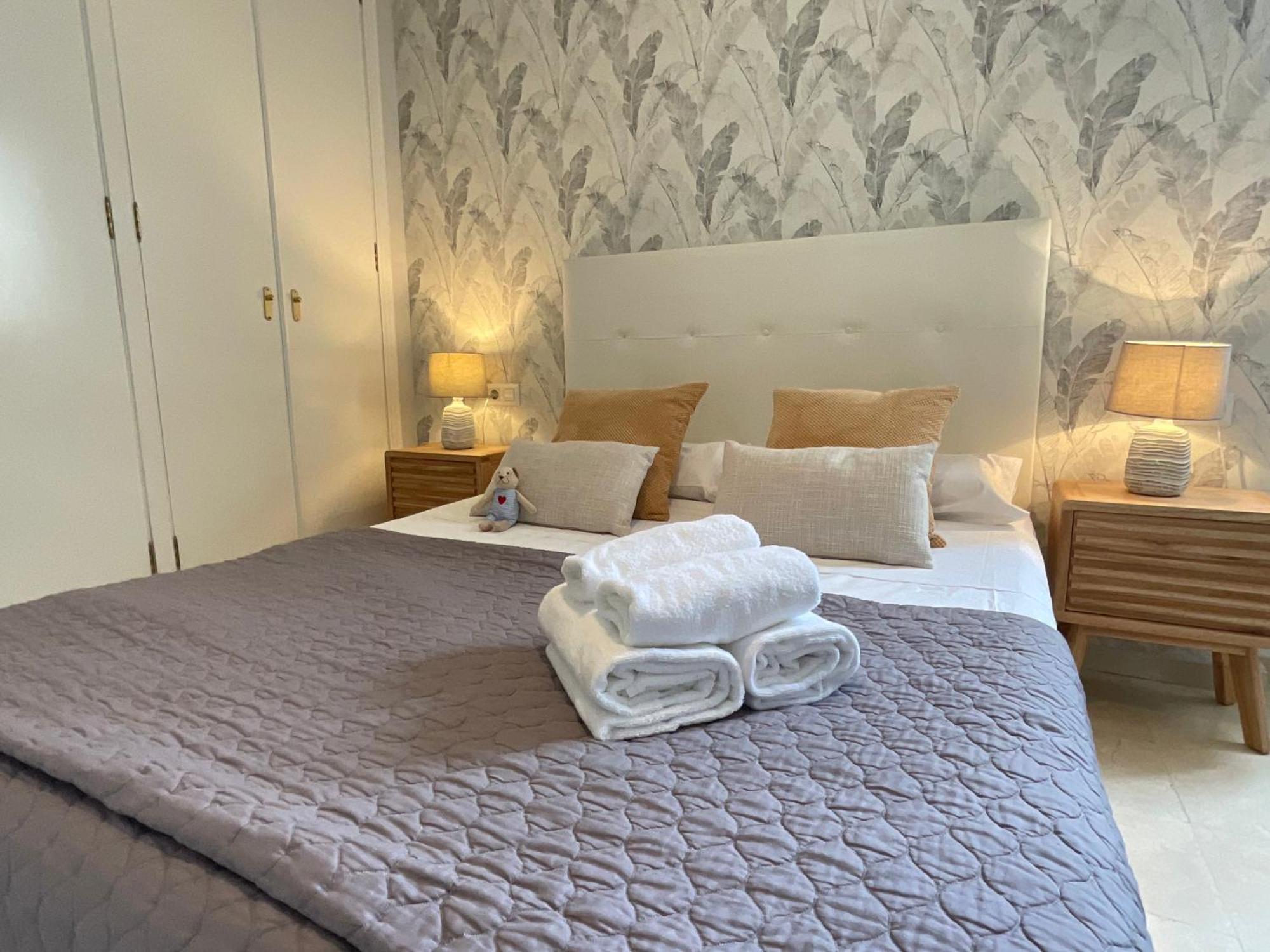 Travel Habitat Atico Calle Comedias Apartment Valencia Bagian luar foto