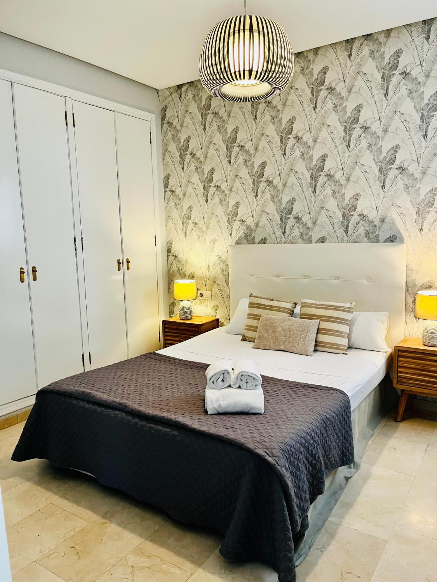 Travel Habitat Atico Calle Comedias Apartment Valencia Bagian luar foto